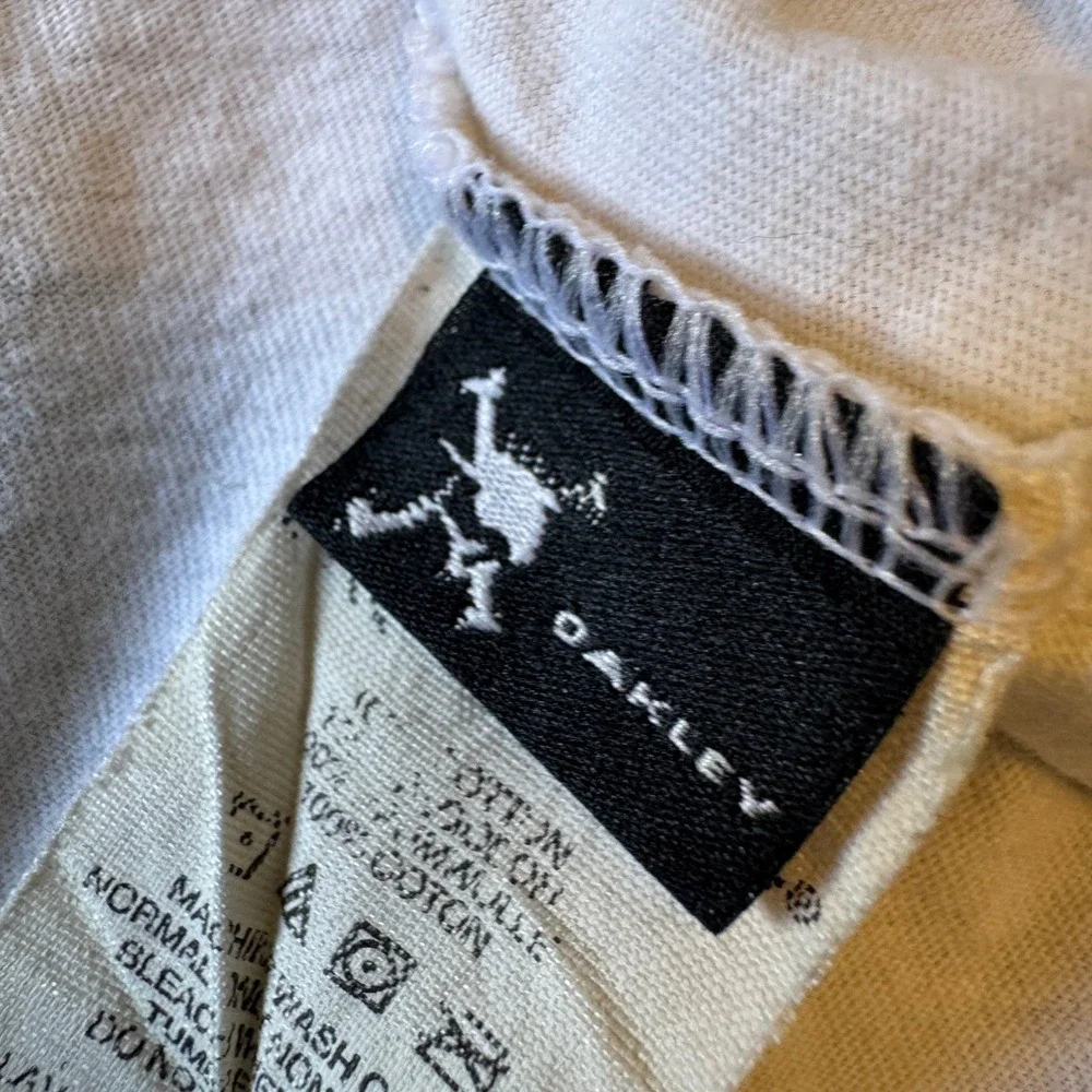Oakley graphic shirt
